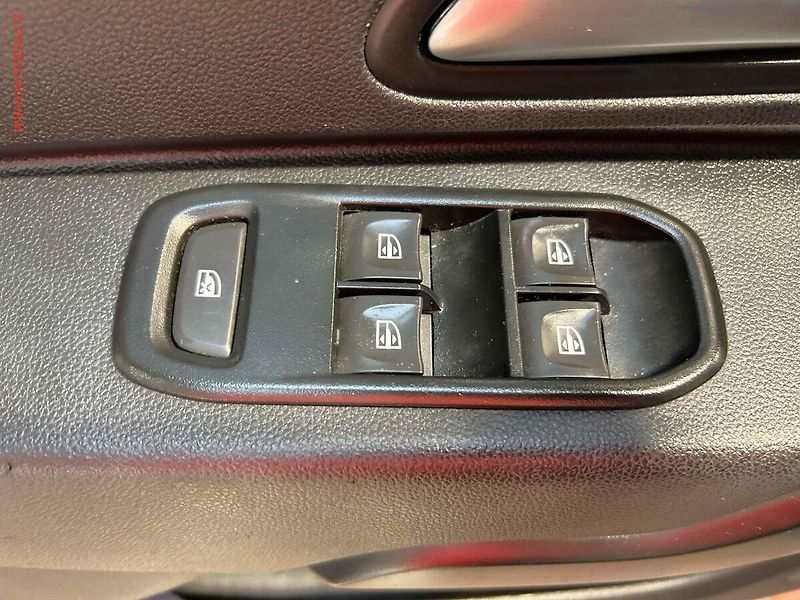 Dacia Duster (2019) 1.6 SCe 4x4, 2.maj,ČR, AC - fotka 11 z 14