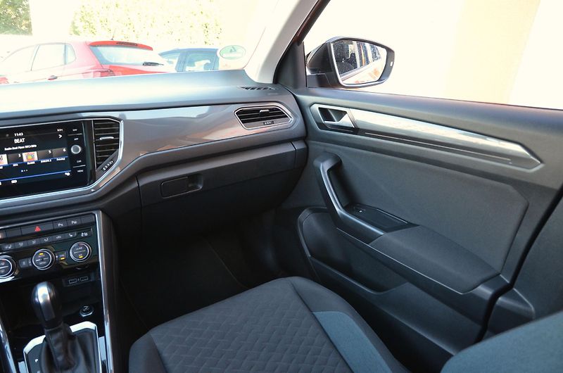 Volkswagen T-Roc (2020) 2.0 TDi DSG iQ.Drive Webasto - fotka 23 z 44