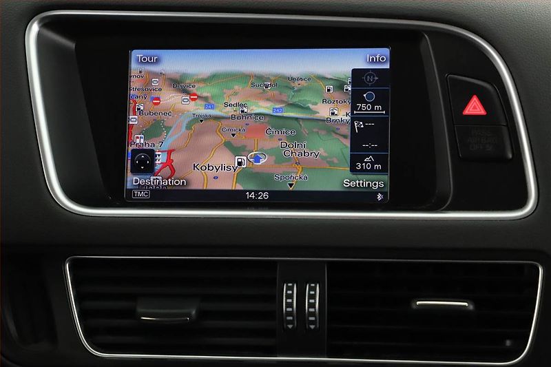 Audi Q5 (2016) S line 2.0 TDI, 4X4, Automat - fotka 17 z 19
