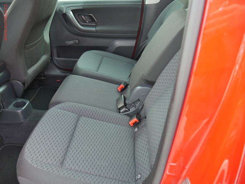 Škoda Roomster (2012) 1.2TSi, ČR, Ambition, AC - fotka 9 z 15