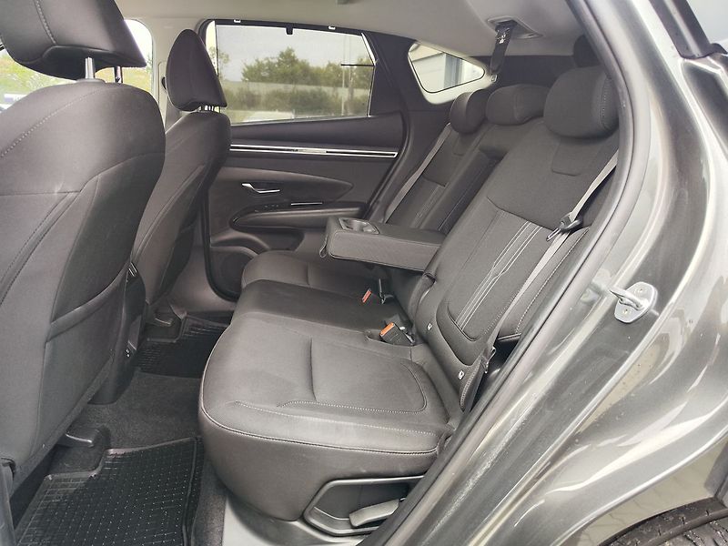 Hyundai Tucson 1.6 T-GDI/110kW style DCT MHEV - fotka 14 z 41