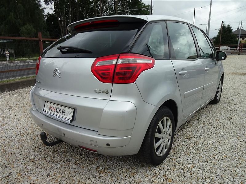Citroën C4 Picasso 1,6HDI 80kW - fotka 6 z 44