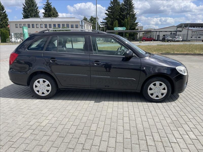 Škoda Fabia 1,4 i 63kw Klima ESP Tempomat, - fotka 5 z 35