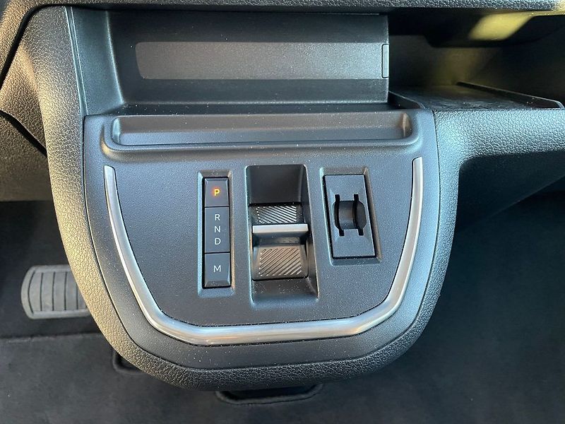 Toyota ProAce Verso 8 AT AE Family 8S - fotka 26 z 27