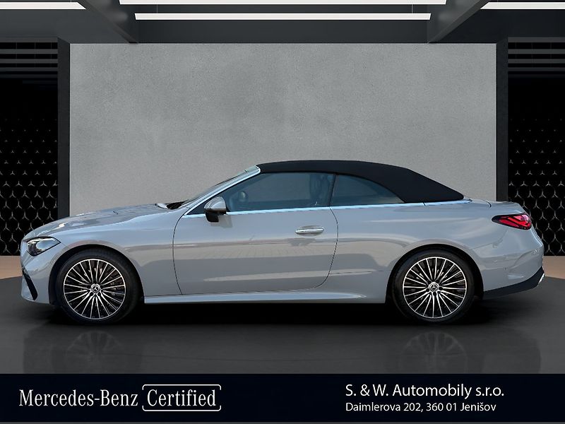 Mercedes-Benz CLE 300 4MATIC AMG Cabrio - fotka 8 z 35