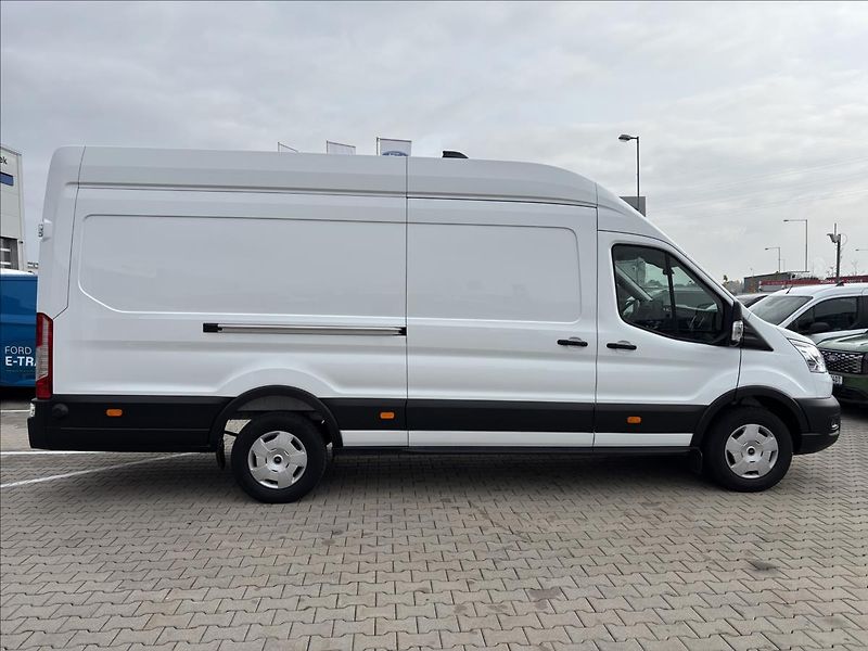 Ford Transit 2,0 EcoBlue 121kW L4 DPH - fotka 6 z 43