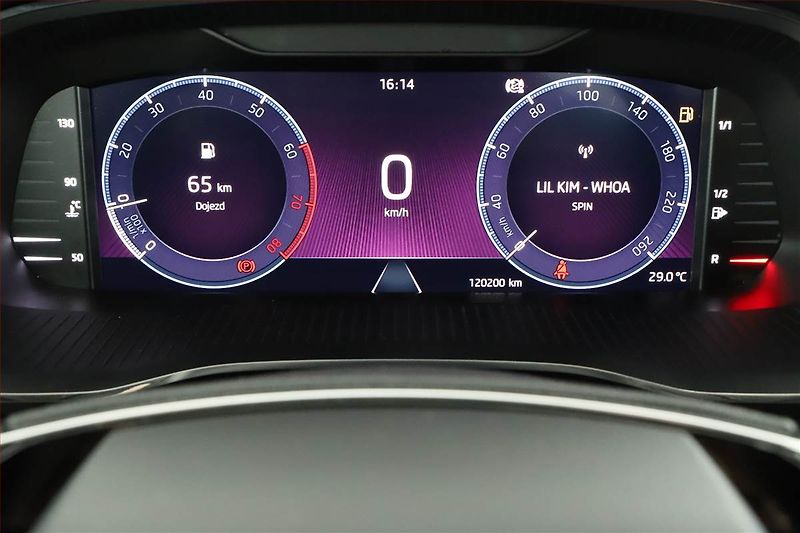 Škoda Octavia (2023) Ambition 1.5 TSI, ČR,1.maj - fotka 11 z 19
