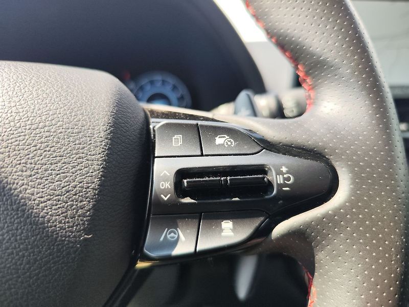 Hyundai i30 1.5 T-GDI/103kW N-Line DCT - fotka 26 z 32