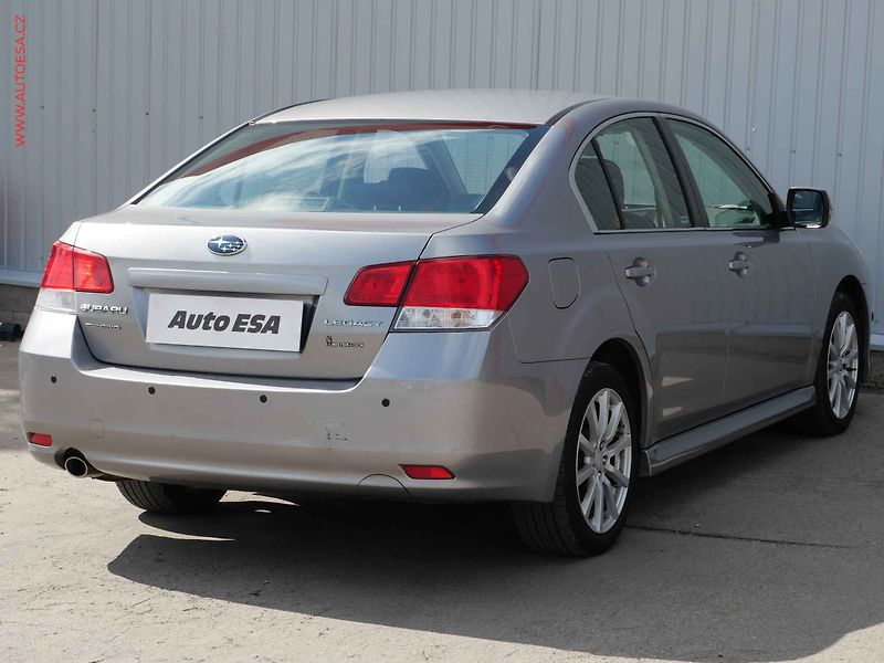 Subaru Legacy (2011) 2.5i 4x4, 1.maj,ČR, AT - fotka 4 z 17