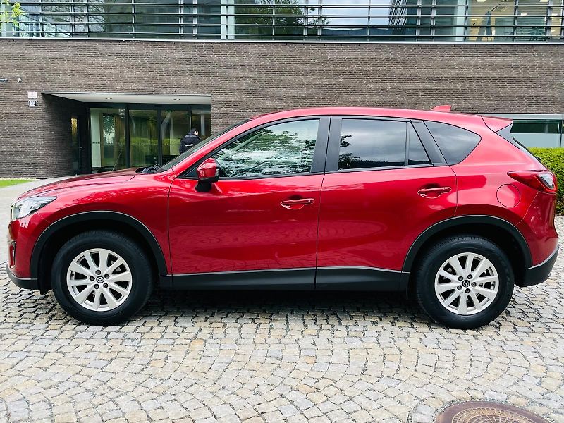 Mazda CX-5 2.0i AUT 4x4 SENZORY TAŽNÉ - fotka 20 z 49
