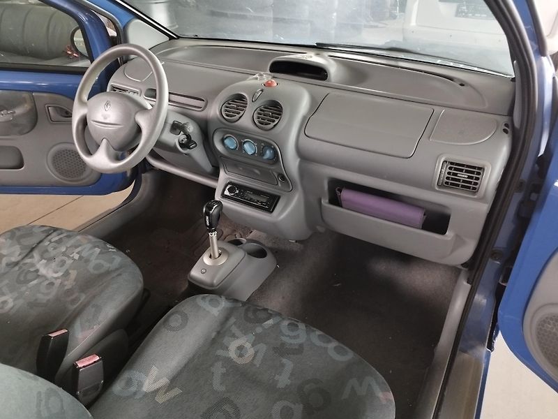 Renault Twingo (2005) 1,2i 43KW automat super cena - fotka 10 z 16