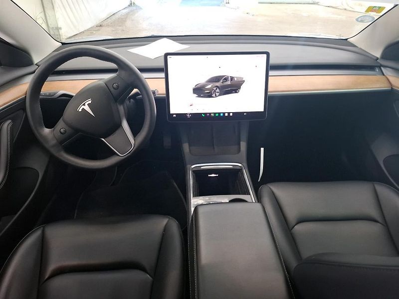 Tesla Model 3 RWD StandardRange PŘIPRAVUJEME - fotka 8 z 10