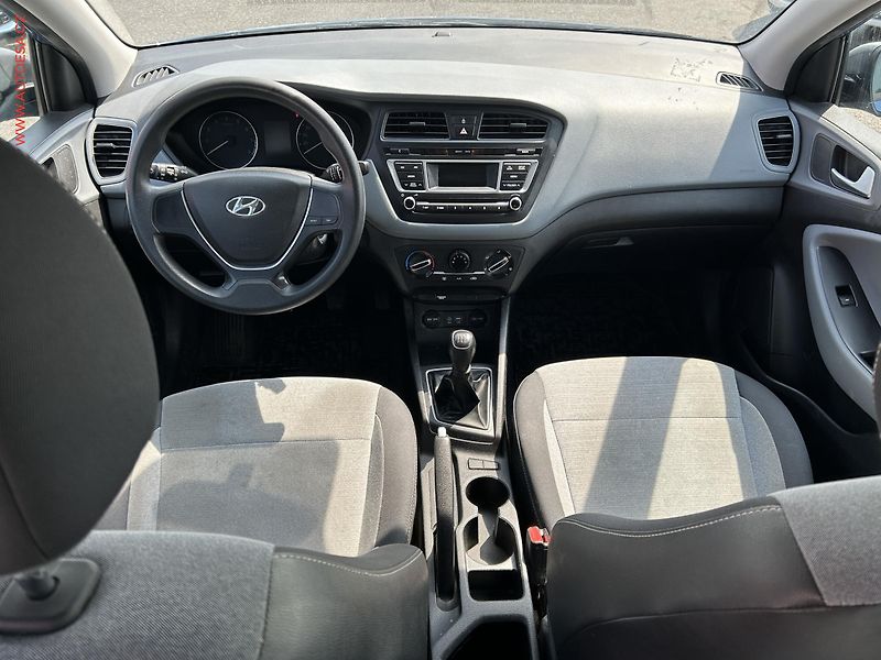 Hyundai i20 (2015) 1.2i, 1.maj,ČR, servis.kniha - fotka 8 z 16