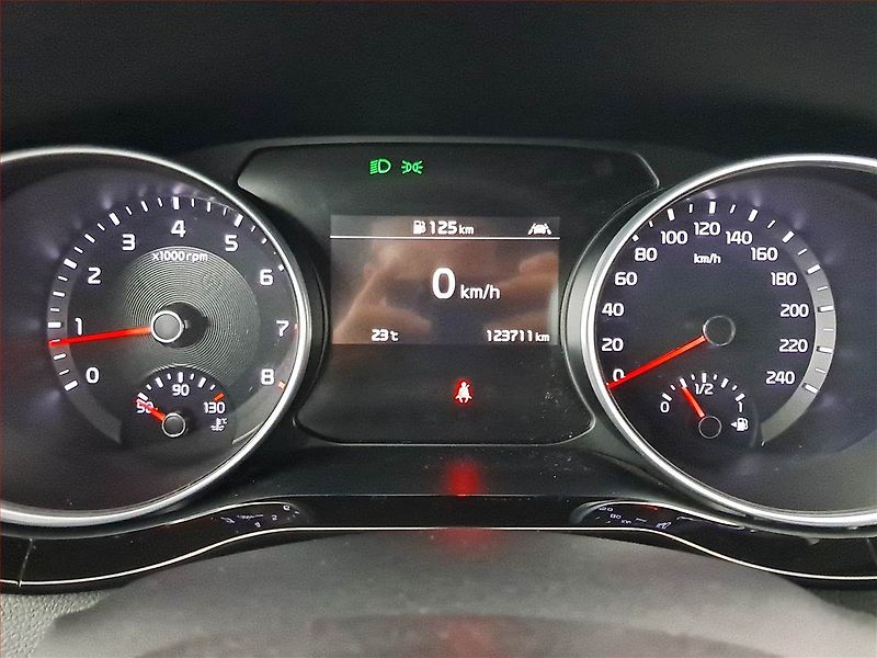 Kia Ceed (2020) GT Line 1.4 T-GDI, Navi - fotka 11 z 17