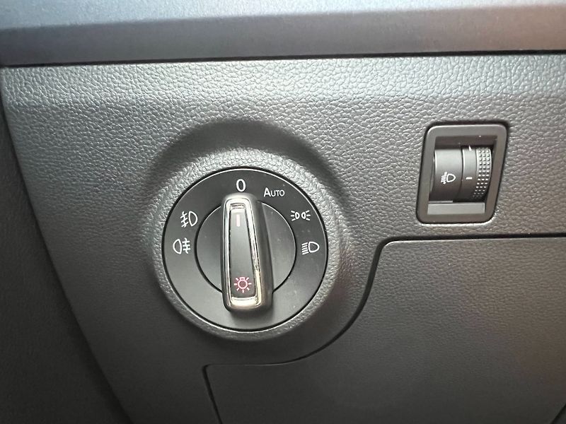 Seat Arona (2018) 1.0TSi 70kW! Navi! Apps! - fotka 21 z 31