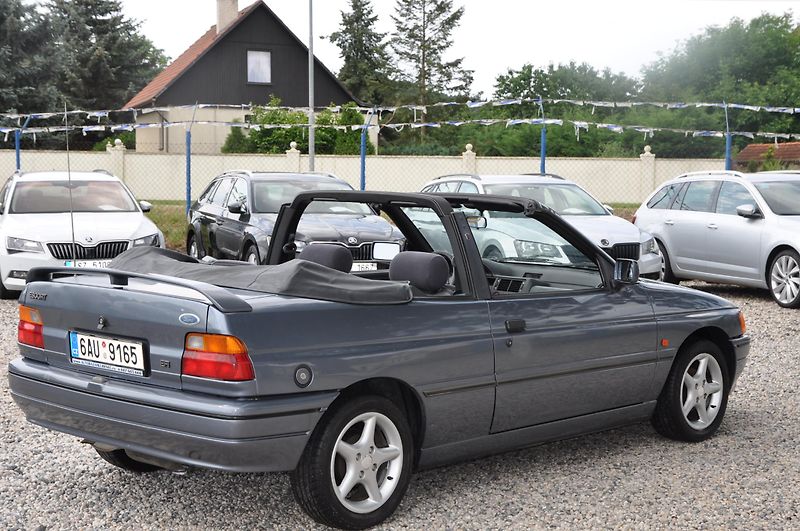 Ford Escort 1.6EFi 77kW KABRIO - fotka 3 z 17