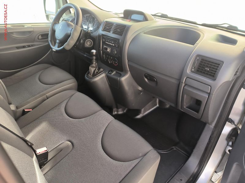 Peugeot Expert (2014) 2.0HDi L2 CHLADÍCÍ, AC - fotka 11 z 21
