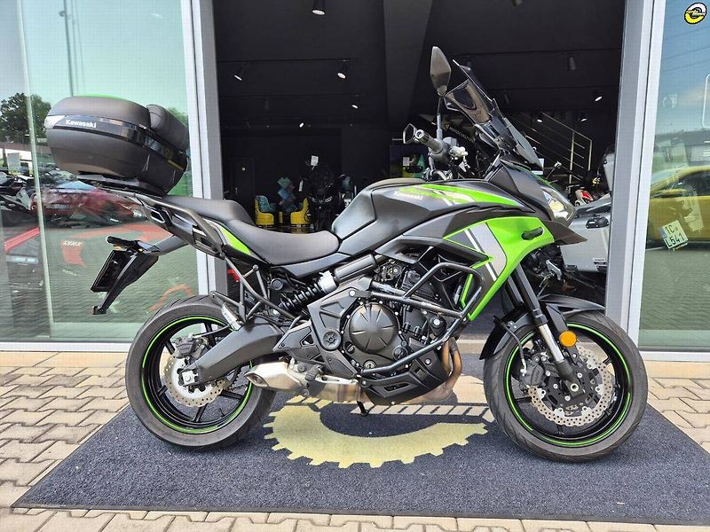 Kawasaki Versys 650 (2024) - fotka 3 z 19