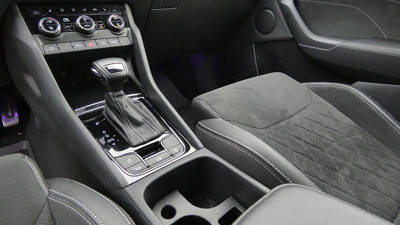 Škoda Kodiaq 2,0 TDI Sportline DSG - fotka 6 z 25