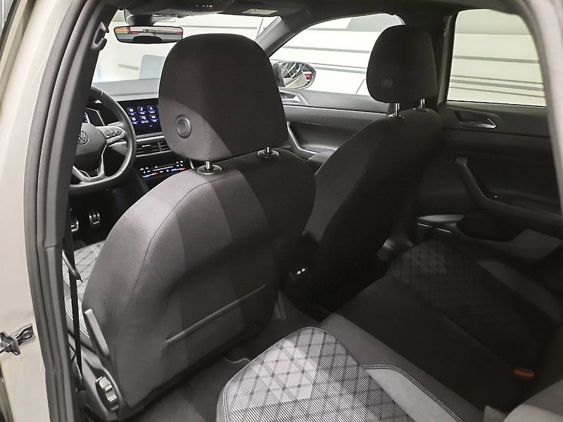 Volkswagen Taigo (2024) R-Line 1.0 TSI (85kW/116k) DSG - fotka 8 z 26