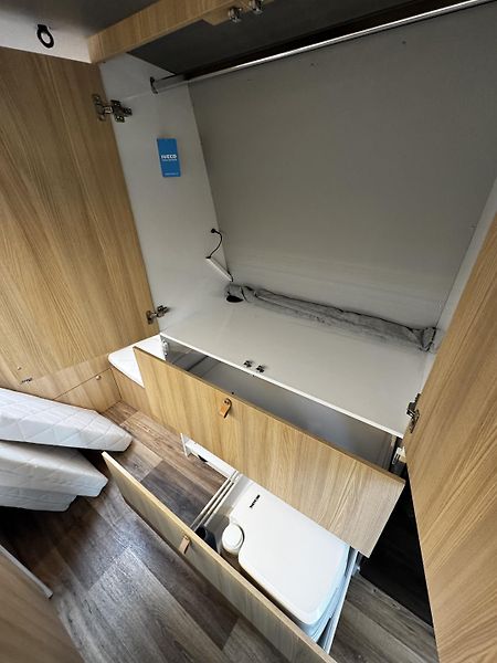 Iveco (2019) prostorná vestavba pro 4, 3,5t - fotka 19 z 36