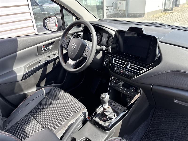 Suzuki S-Cross (2026) 1,4 ELEGANCE MANUÁL  Black Edi - fotka 13 z 17