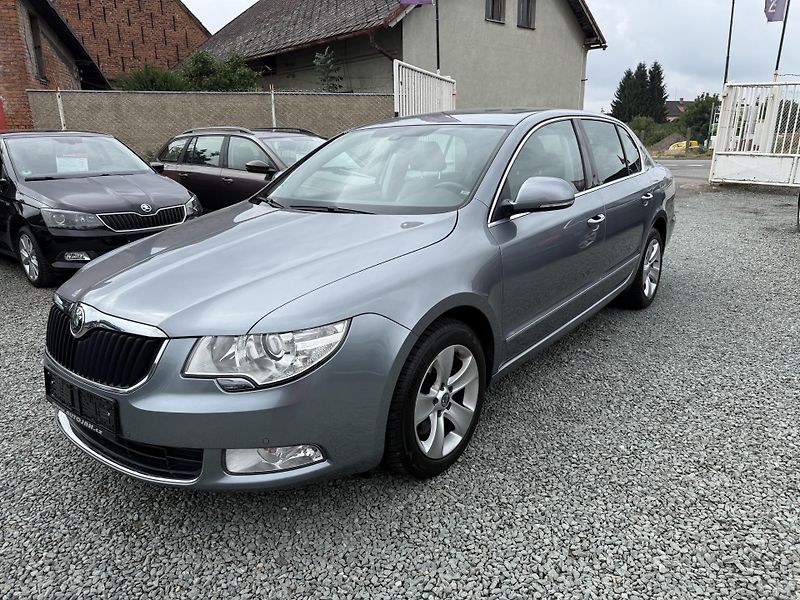 Škoda Superb 1.4 TSI AMBITION - fotka 3 z 14