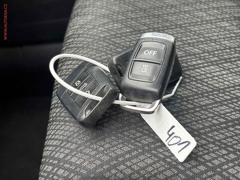 Škoda Karoq (2023) 1.5 TSi, Style, TZ, Webasto - fotka 18 z 18