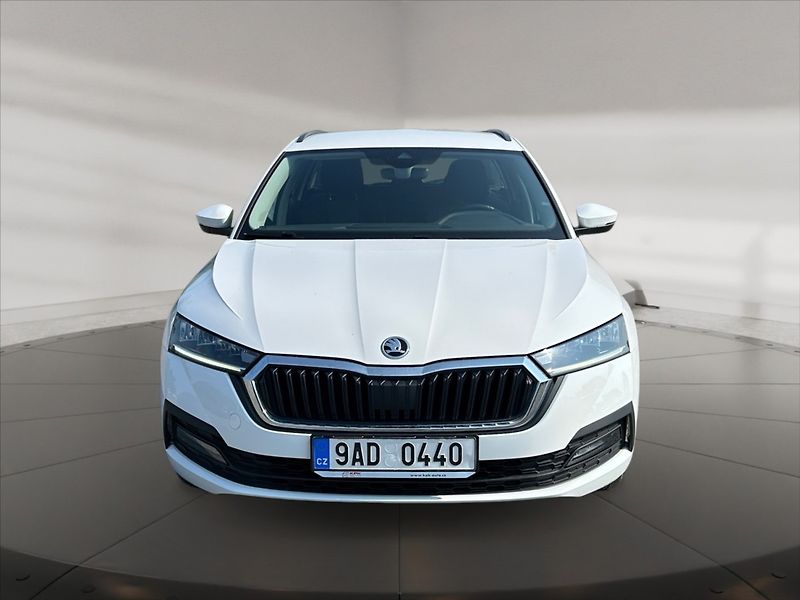 Škoda Octavia 2,0 TDI 85 Ambition - fotka 2 z 11