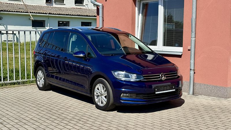 Volkswagen Touran (2022) 2.0TDi*110kW*DSG*7MÍST*STYLE* - fotka 27 z 29
