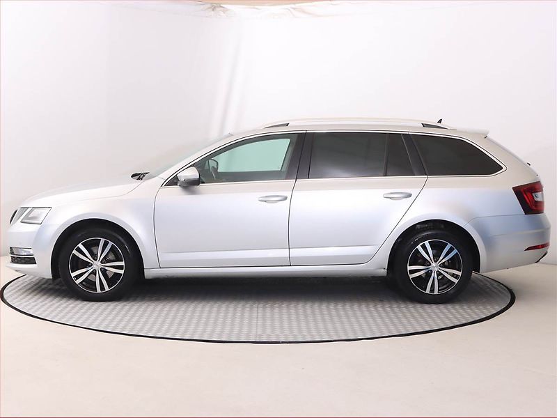 Škoda Octavia (2017) 2.0 TDI, Navi, Tempomat - fotka 3 z 18