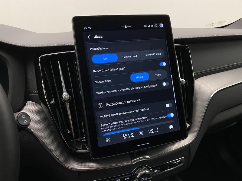 Volvo XC60 T8 AWD RECHARGE REZERVACE - fotka 49 z 65
