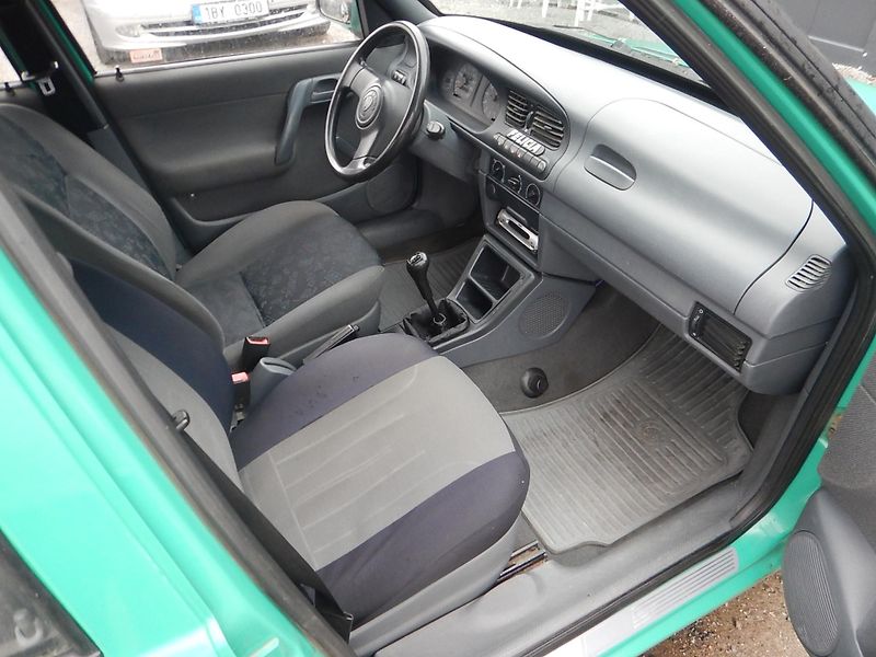 Škoda Felicia 1.9 D, ČR, EURO II - fotka 13 z 24