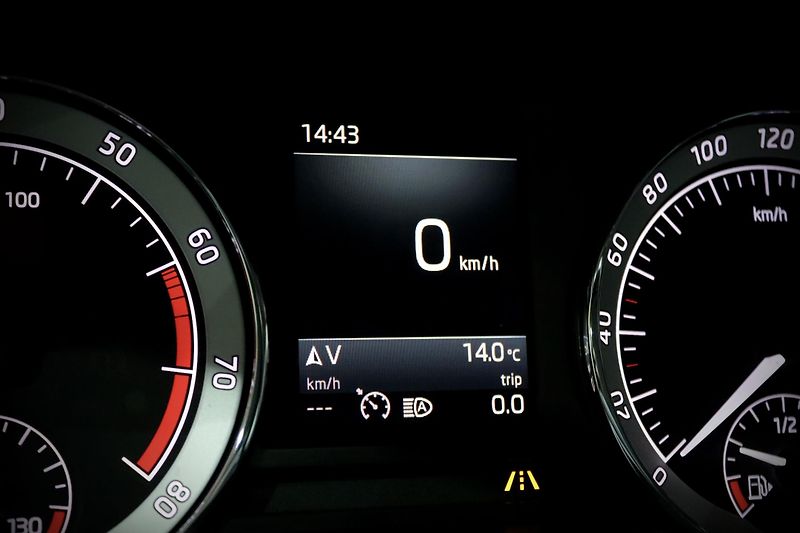 Škoda Octavia 3 FL Combi 1.4 TSI 110 kW - fotka 20 z 31