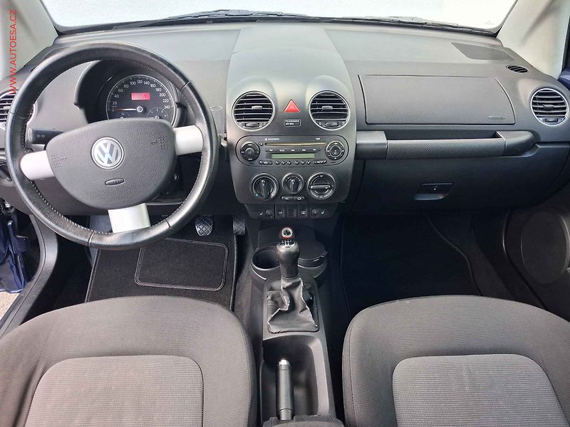 Volkswagen New Beetle (2007) 1.9TDi, AC, výhřev sed - fotka 9 z 14
