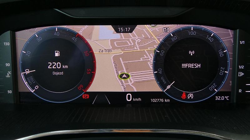 Škoda Octavia Combi 2,0 TDI Ambition - fotka 13 z 22