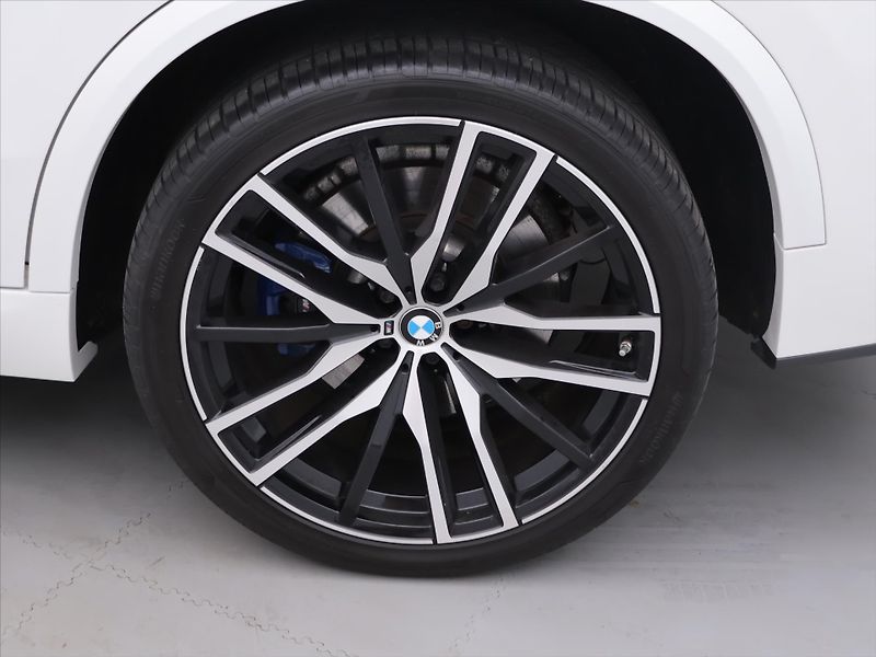 BMW X5 3,0 40 250kW xDrive Mpaket DPH - fotka 35 z 42