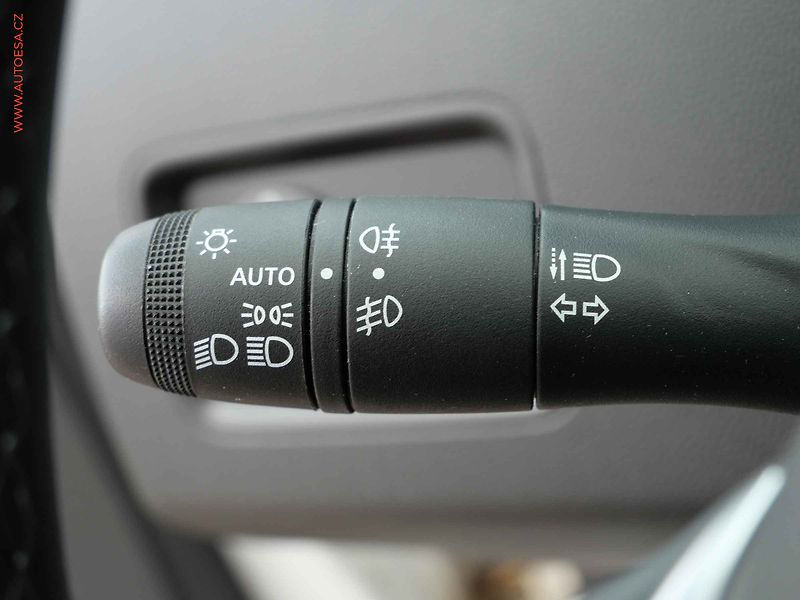 Dacia Duster (2020) 1.5 dCi, ČR, AC, park.asist - fotka 12 z 19