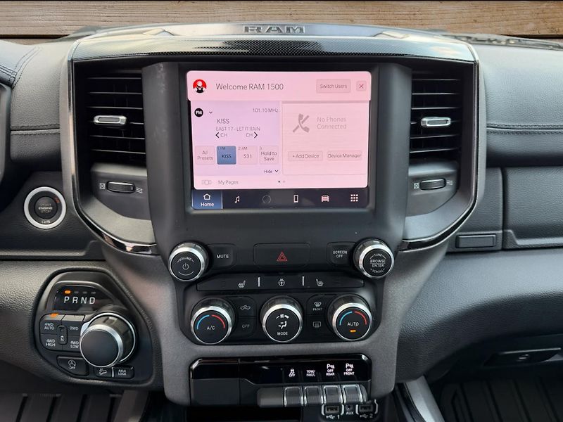 Dodge RAM (2022) +BUILT TO SERVE+AXLE LOCK+ - fotka 20 z 22