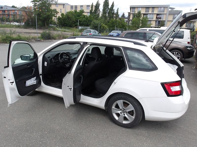 Škoda Fabia 1,0TSi  ČR 2x KLOLA ! - fotka 10 z 35
