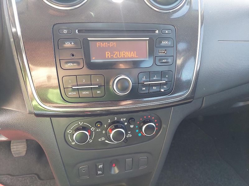 Dacia Sandero (2018) II.Comfort SCe-zadáno! - fotka 14 z 31