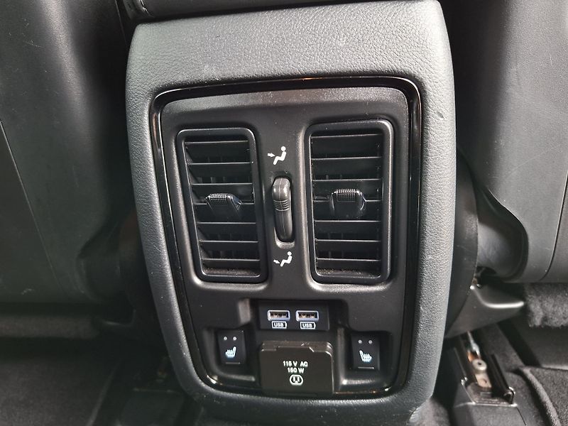 Dodge Durango (2019) 5,7 V8 R/T 4x4, 7 míst, LPG - fotka 18 z 50