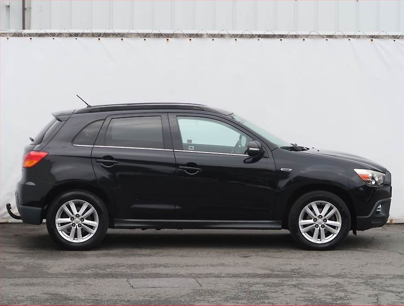 Mitsubishi ASX (2011) 1.8 DI-D MIVEC, 4X4 - fotka 6 z 18