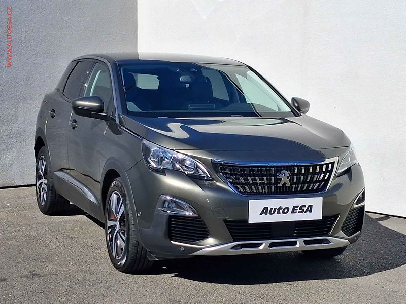 Peugeot 3008 (2019) 1.2 PT, Allure, AT, navi - fotografie inzerátu