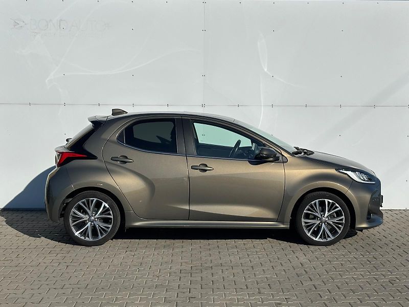 Toyota Yaris 1.5 Dynamic Force Executive AT - fotka 8 z 29