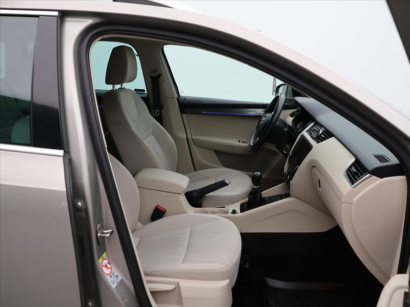 Škoda Octavia 1,4 TSI 110 kW Style - fotka 11 z 28