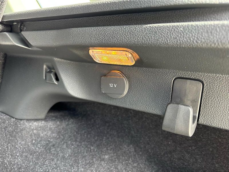 Škoda Kamiq 1.0TSI 85 kW SELECTION - fotka 24 z 27