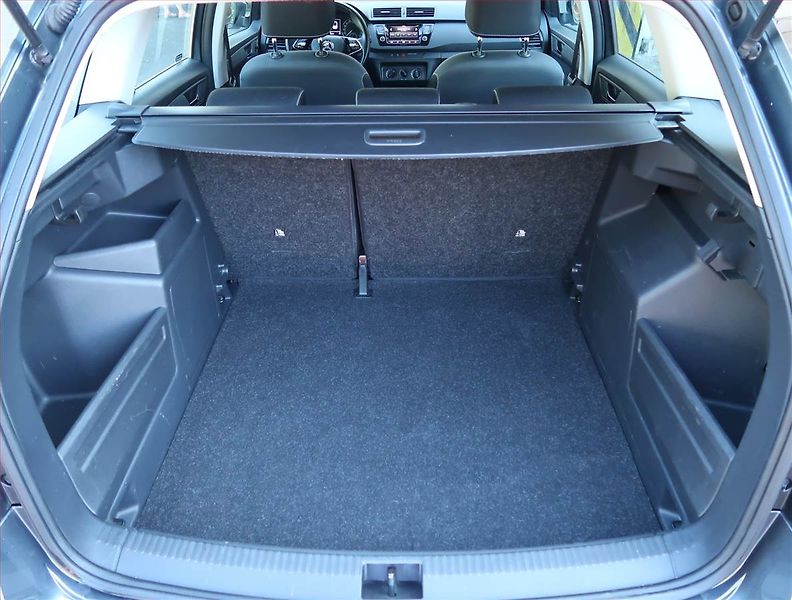 Škoda Fabia (2022) Ambition 1.0 TSI, ČR,1.maj - fotka 13 z 15