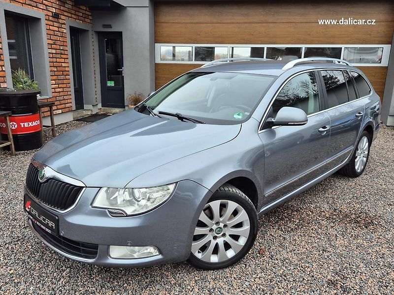 Škoda Superb (2012) 2.0TDi 125KW ELEGANCE XENON - fotka 2 z 50