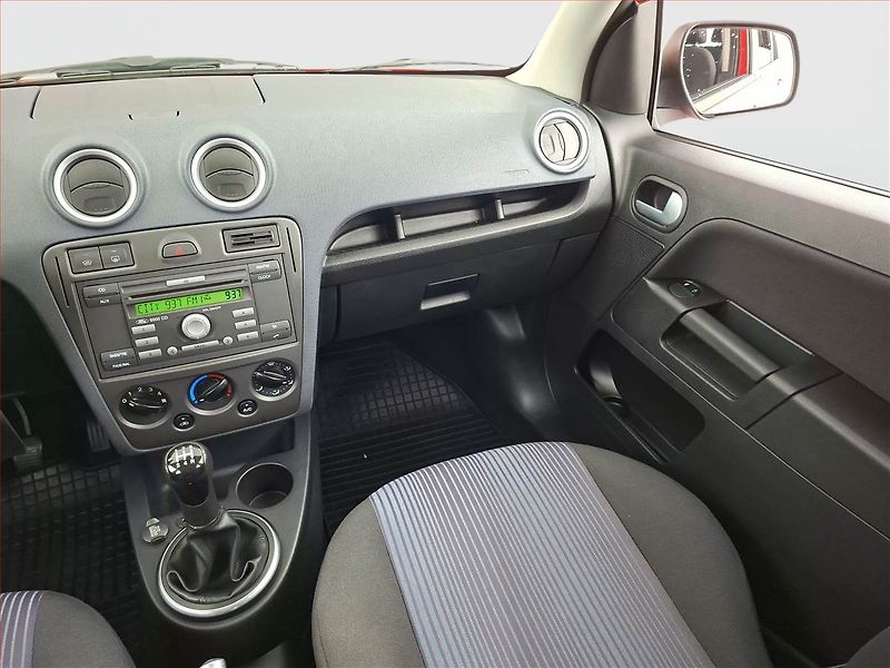 Ford Fusion (2011) 1.4, po STK, zamluveno - fotka 8 z 13
